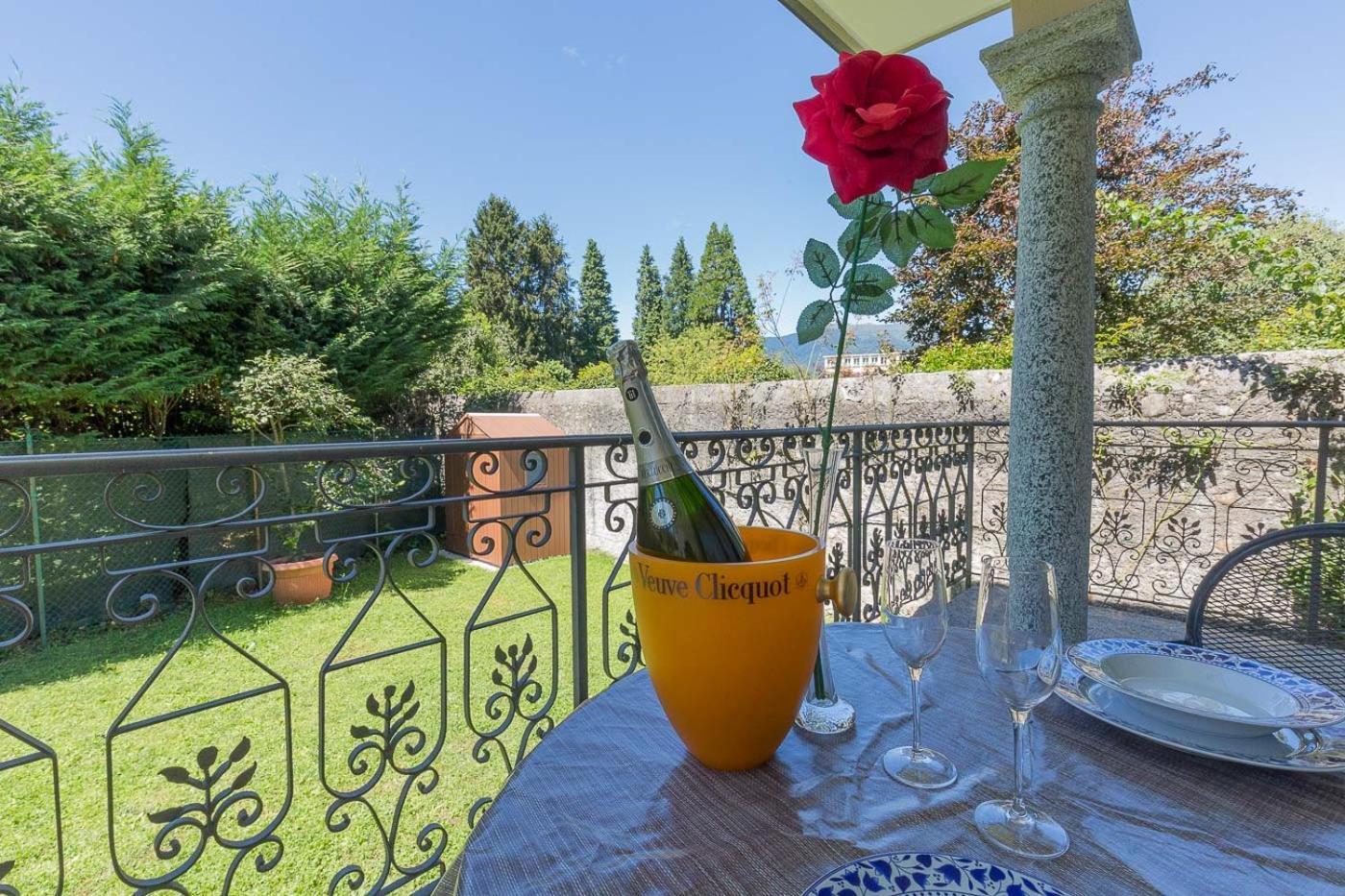 La Petite Dame - Lake Maggiore - 100 M From The Lake Verbania Exterior foto