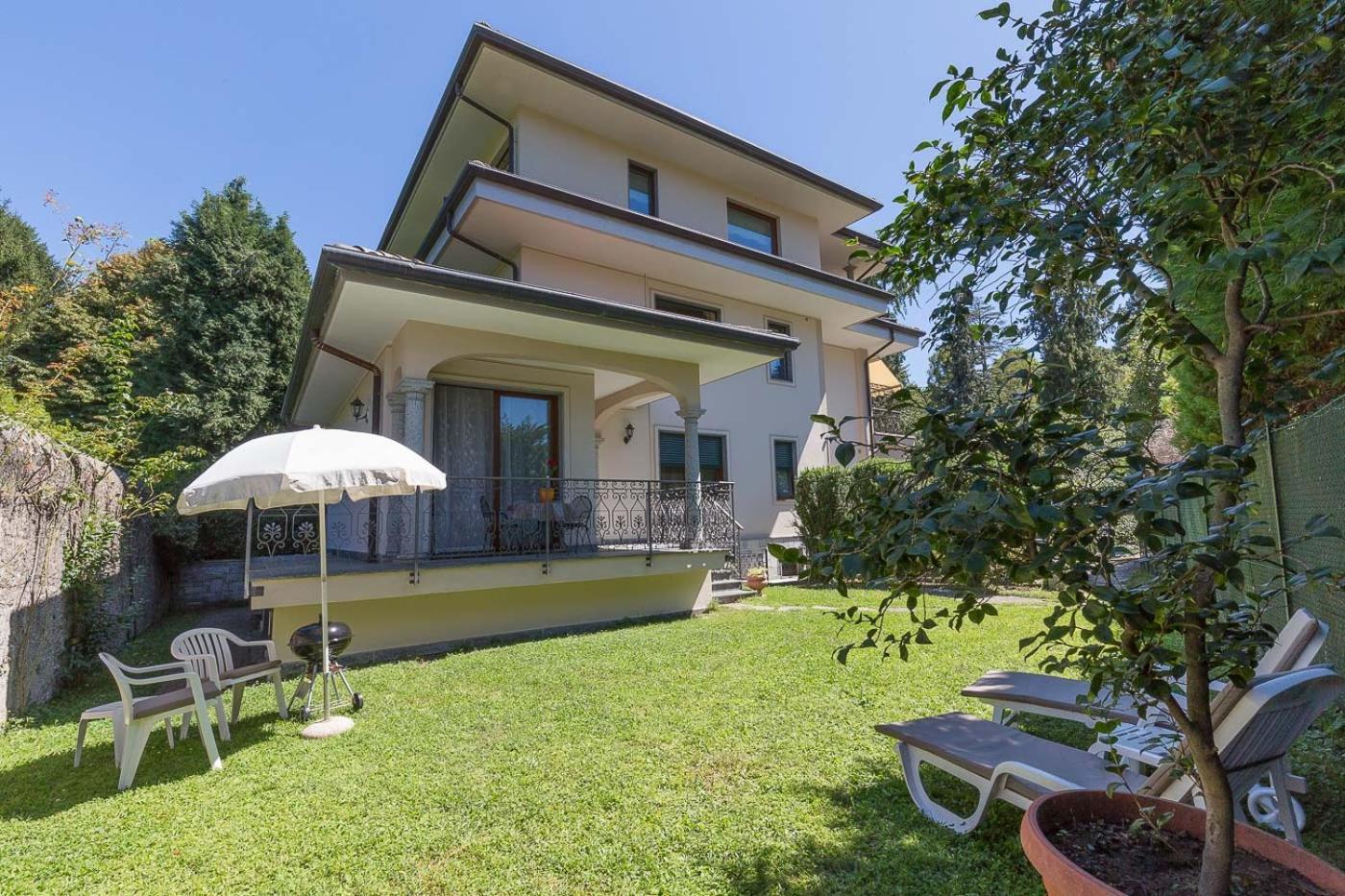 La Petite Dame - Lake Maggiore - 100 M From The Lake Verbania Exterior foto